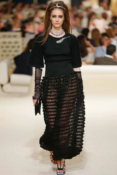 Look 70